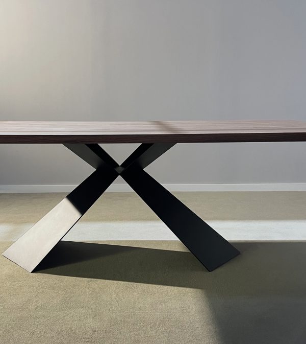 Aurora Dining Table